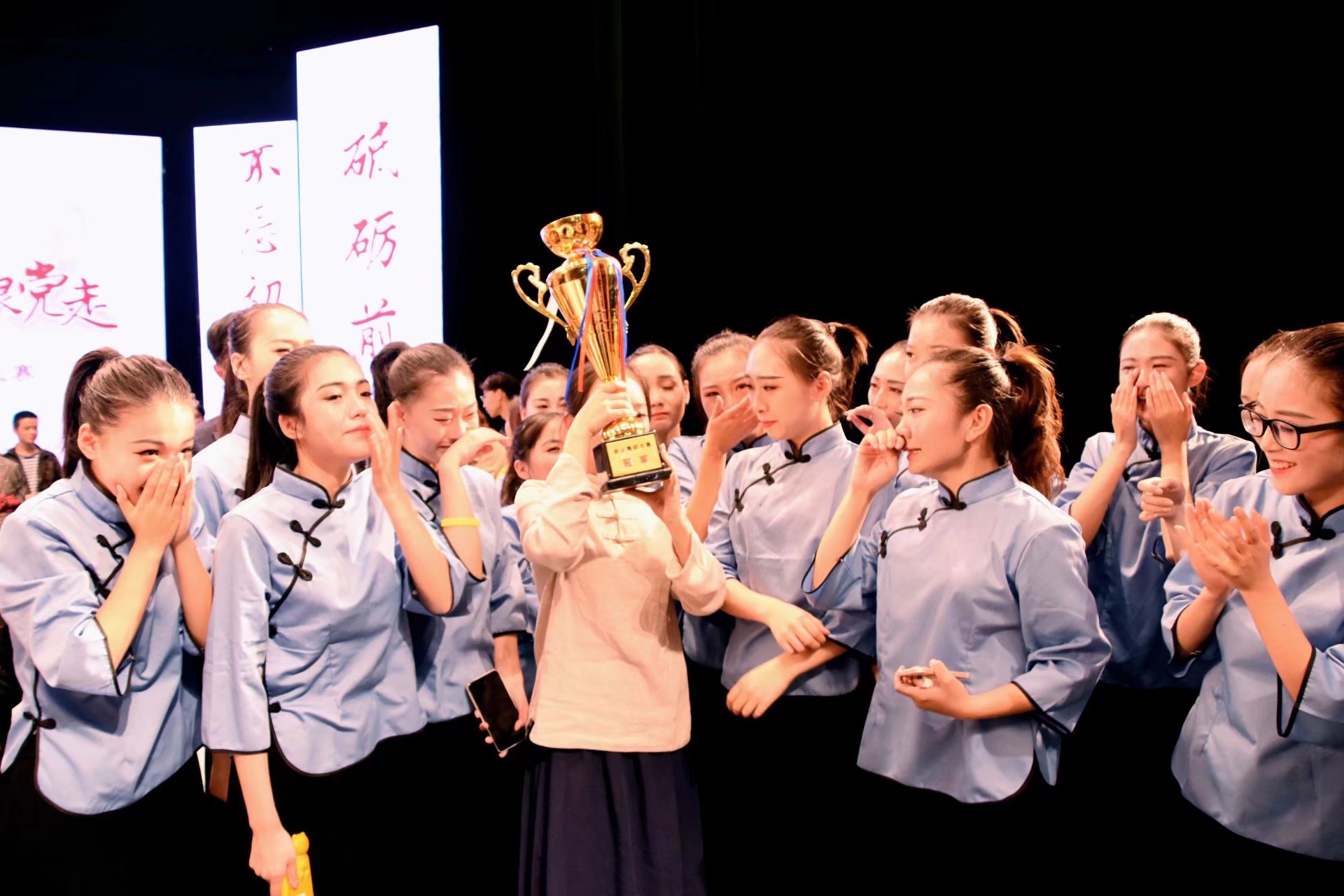 微信图片_20171027003047.jpg 微信图片_20171027003047.jpg