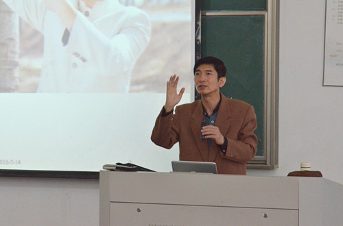 E:/黄艳凤/HYF/2、党建工作/2016/照片/5月16日冷冶夫/冷冶夫讲座1_副本.jpg