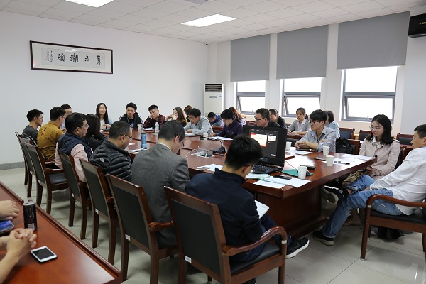 C:/Users/Administrator.R2N5NMTAA41WQFW/Desktop/传媒学院社团工作研讨会暨党支部与社团联建工作推进会召开/003.JPG
